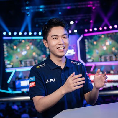 高清3D动漫电竞解说张毅